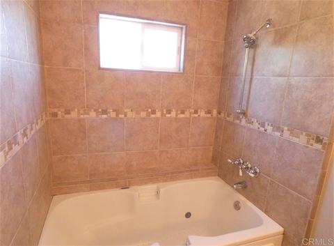 665 Sunset Dr, Vista, CA 92081 photo 11