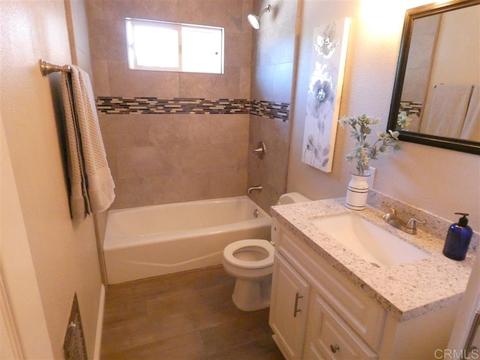 665 Sunset Dr, Vista, CA 92081 photo 13