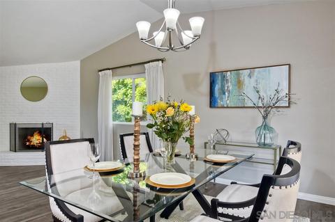 2637 Abedul St, Carlsbad, CA 92009 photo 2