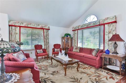 673 Crescent Dr, Chula Vista, CA 91911 photo 2