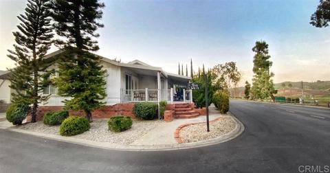 5454 Don Luis Dr, Carlsbad, CA 92010 photo 2