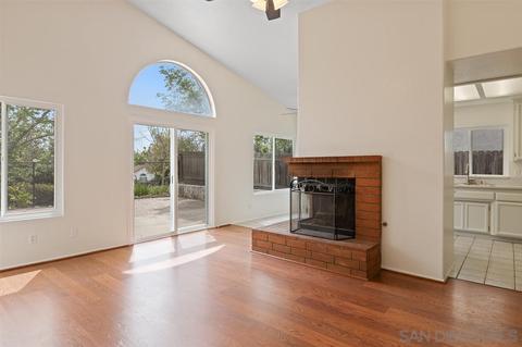 1923 Tecate Gln, Escondido, CA 92029 photo 4