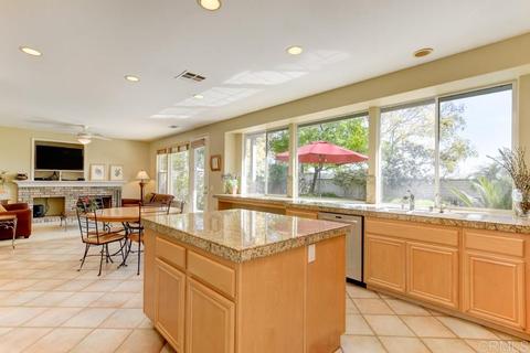 3463 Corte Sonrisa, Carlsbad, CA 92009 photo 10