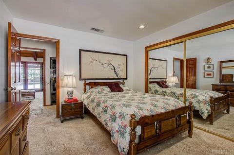1604 Kings Way, Vista, CA 92084 photo 15