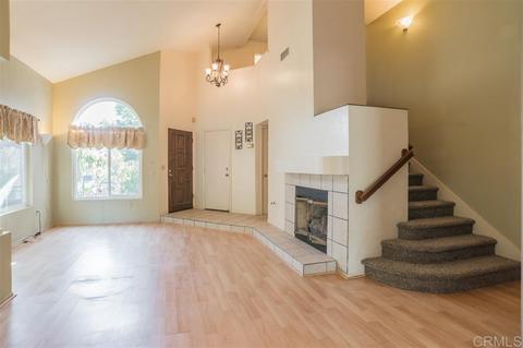 1872 Avenida Segovia, Oceanside, CA 92056 photo 5