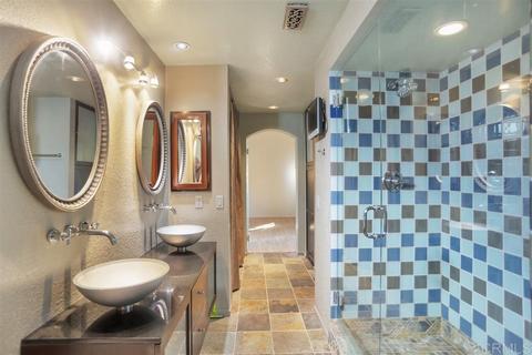 1872 Avenida Segovia, Oceanside, CA 92056 photo 11