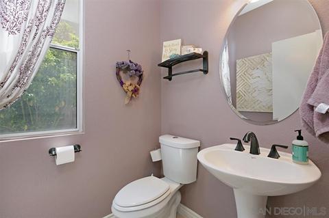 1108 Greenway Rd, Oceanside, CA 92057 photo 11