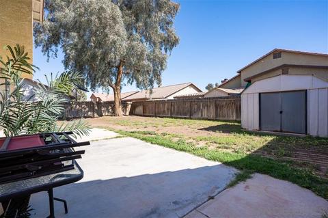 300 Sunset Dr, Imperial, CA 92251 photo 7