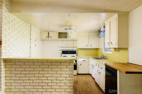 2288 Foothill Dr, Vista, CA 92084 photo 11