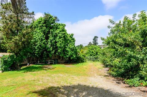 2288 Foothill Dr, Vista, CA 92084 photo 4