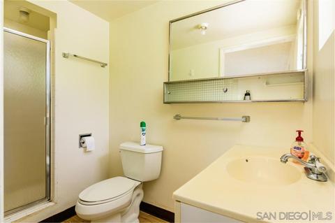 2288 Foothill Dr, Vista, CA 92084 photo 16