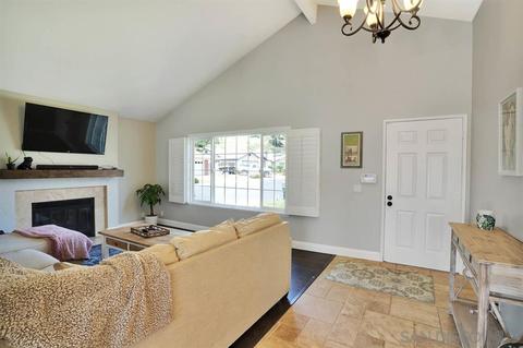 11505 Paseo Vis, Lakeside, CA 92040 photo 2