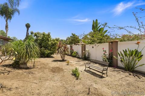 1021 Hillcrest View Ln, Fallbrook, CA 92028 photo 3