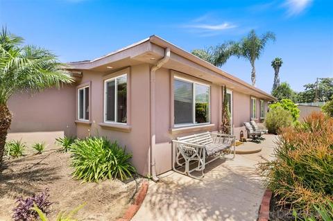 1021 Hillcrest View Ln, Fallbrook, CA 92028 photo 4