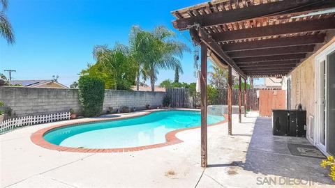 12962 Standish Dr, Poway, CA 92064 photo 4