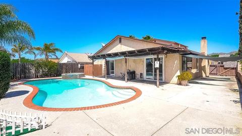 12962 Standish Dr, Poway, CA 92064 photo 3