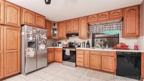 12962 Standish Dr, Poway, CA 92064 photo 8