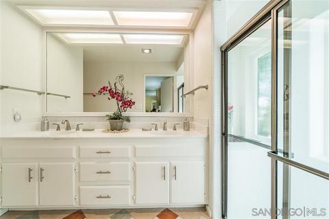1718 Bittersweet Hl, Vista, CA 92084 photo 11