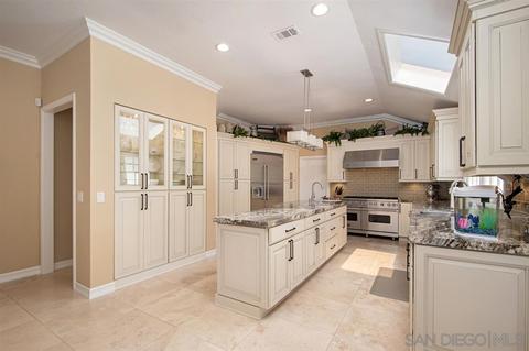 1329 W Muirlands, La Jolla, CA 92037 photo 10