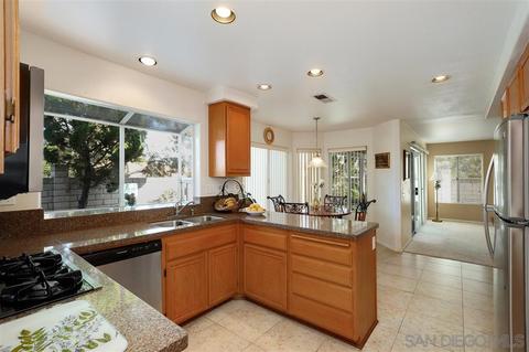 5006 Suncrest Ct, Oceanside, CA 92056 photo 8