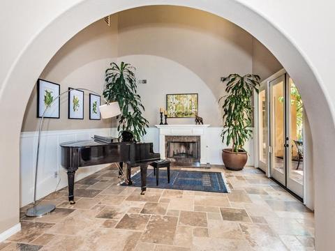 2937 Las Olas Ct, Carlsbad, CA 92009 photo 4