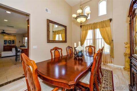 1745 Fabled Waters Dr, Spring Valley, CA 91977 photo 9
