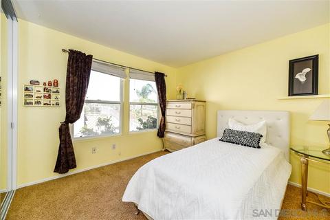1745 Fabled Waters Dr, Spring Valley, CA 91977 photo 13