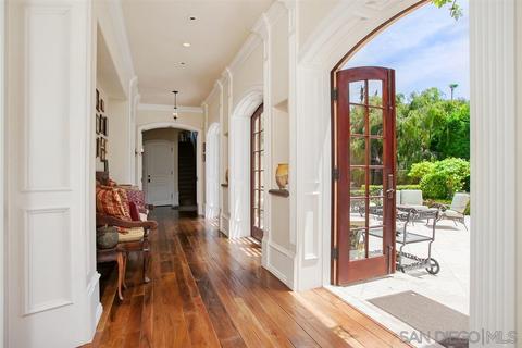 6121 Avenida Cresta, La Jolla, CA 92037 photo 6