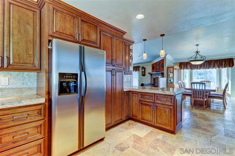 805 Steffy Rd, Ramona, CA 92065 photo 4