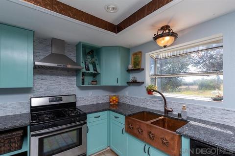 301 Mercedes Rd, Fallbrook, CA 92028 photo 6
