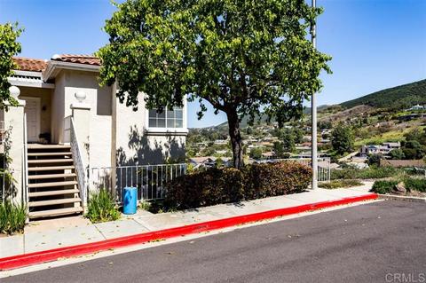 1508 Via Risa, San Marcos, CA 92078 photo 2