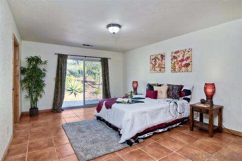 742 Sleeping Indian Rd, Oceanside, CA 92057 photo 15