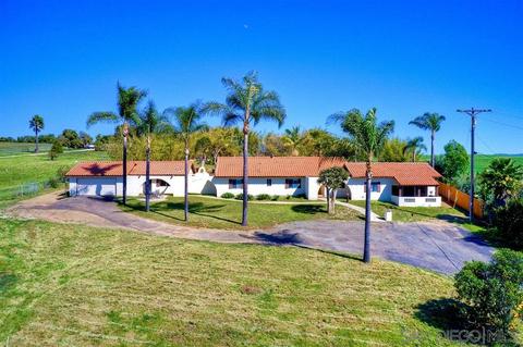 742 Sleeping Indian Rd, Oceanside, CA 92057 photo 2