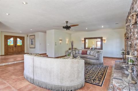 742 Sleeping Indian Rd, Oceanside, CA 92057 photo 8