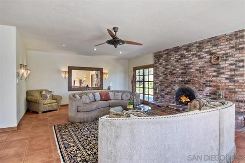 742 Sleeping Indian Rd, Oceanside, CA 92057 photo 7