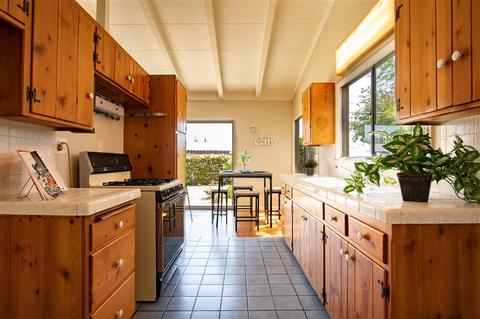 5221 Waring Rd, San Diego, CA 92120 photo 2