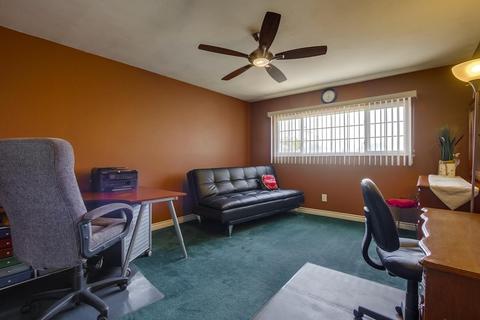 10749 Dutton Dr, La Mesa, CA 91941 photo 17