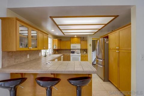 10749 Dutton Dr, La Mesa, CA 91941 photo 10
