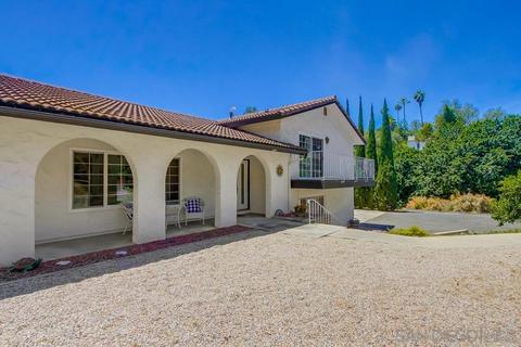 10749 Dutton Dr, La Mesa, CA 91941 photo 3