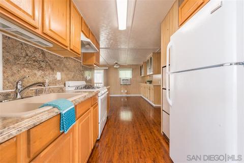 14047 Gardenia Ave #238, Poway, CA 92064 photo 5