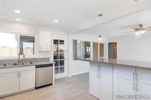 9405 Carlton Hills Blvd, Santee, CA 92071 photo 10