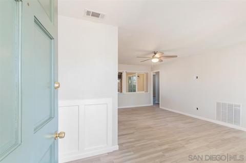 9405 Carlton Hills Blvd, Santee, CA 92071 photo 2