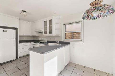212 S Pacific St, Oceanside, CA 92054 photo 15