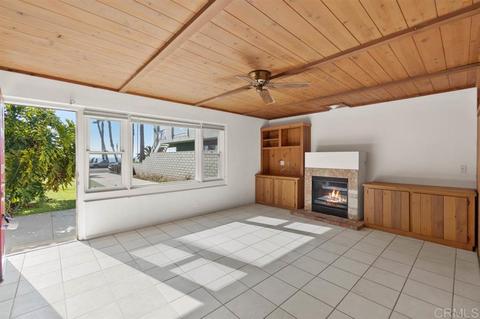 212 S Pacific St, Oceanside, CA 92054 photo 17