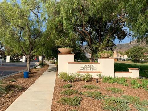 2275 Orchard View Ln, Escondido, CA 92027 photo 2