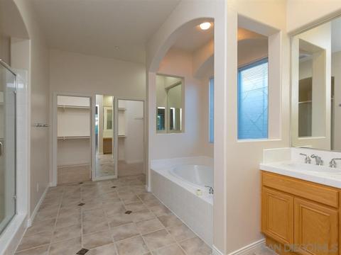 654 Braemar Ter, Fallbrook, CA 92028 photo 14
