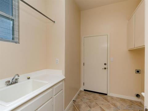 654 Braemar Ter, Fallbrook, CA 92028 photo 17