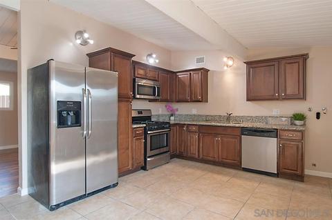9808 Huron, Spring Valley, CA 91977 photo 6
