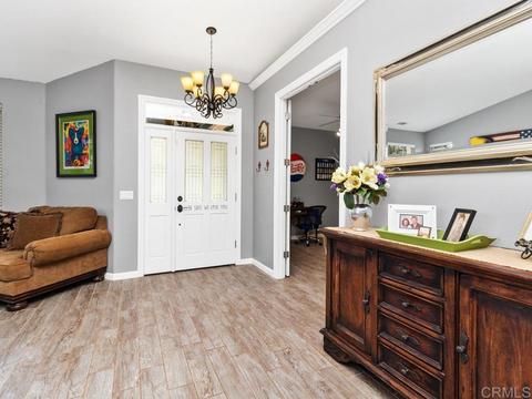 279 Rhesa Ln, Fallbrook, CA 92028 photo 4