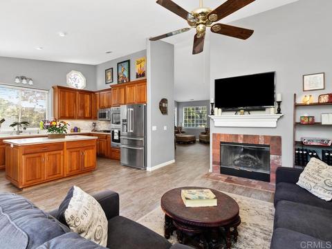 279 Rhesa Ln, Fallbrook, CA 92028 photo 7